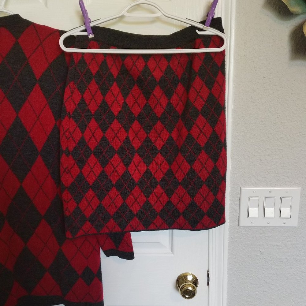 90s | VINTAGE!  WOOL Blend!   Long CARDI and SKIRT SET  L OUTSTANDING CONDITION! - Picture 9 of 10